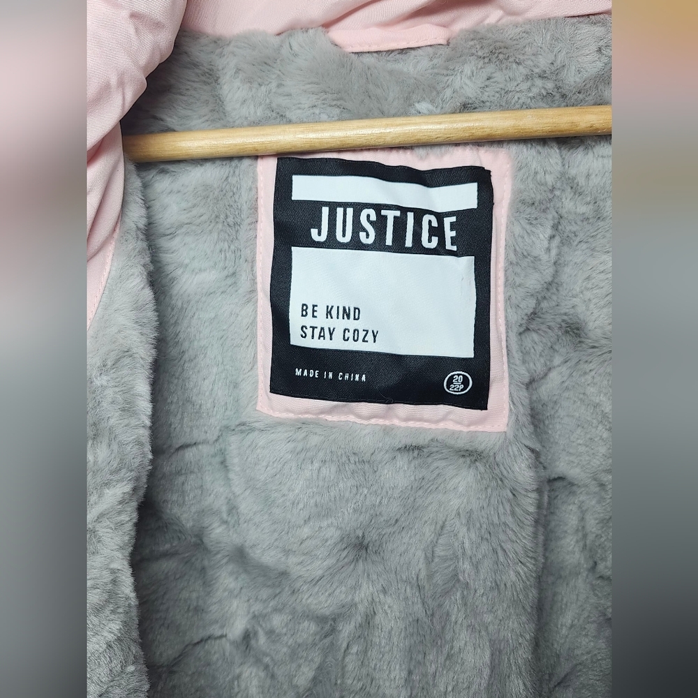 Justice - Picture 2 of 16
